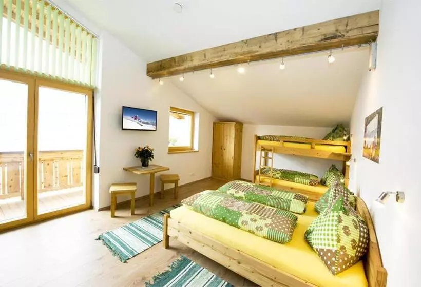 ペンション Alpenhof Grafleiten