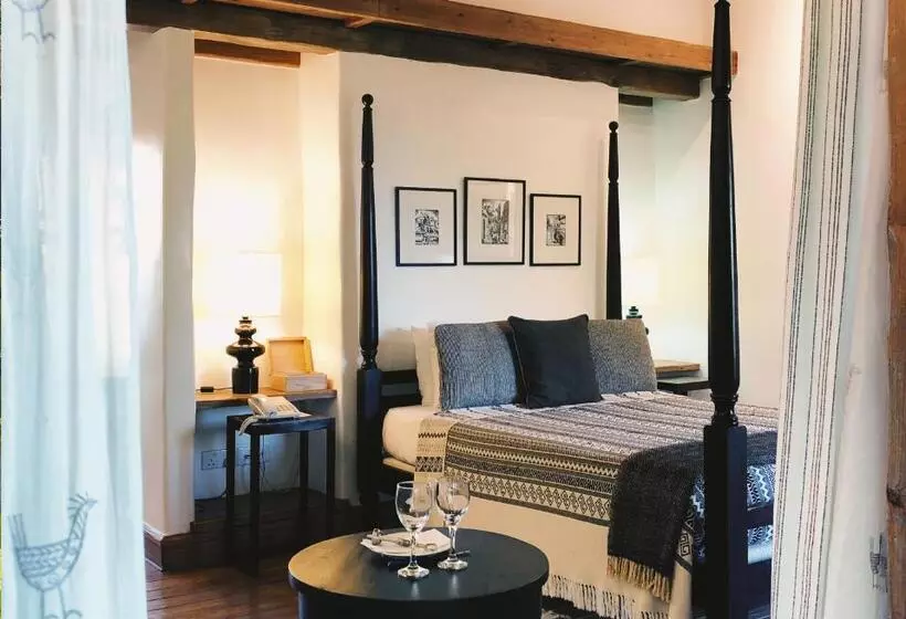 Majatalo Apokryfo Traditional Guesthouse