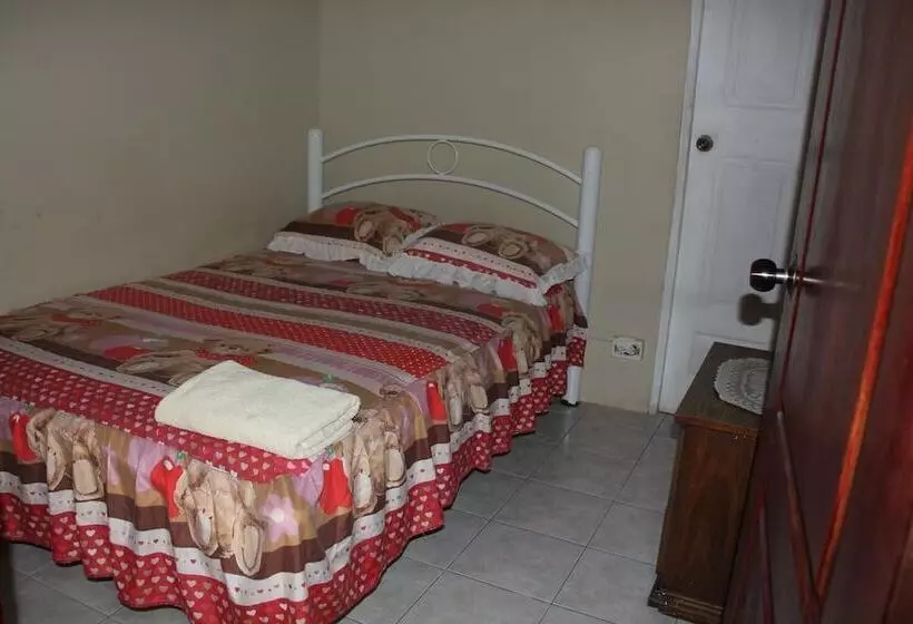 پانسیون Dumas Villas