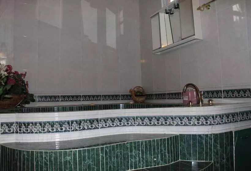 پانسیون Dumas Villas