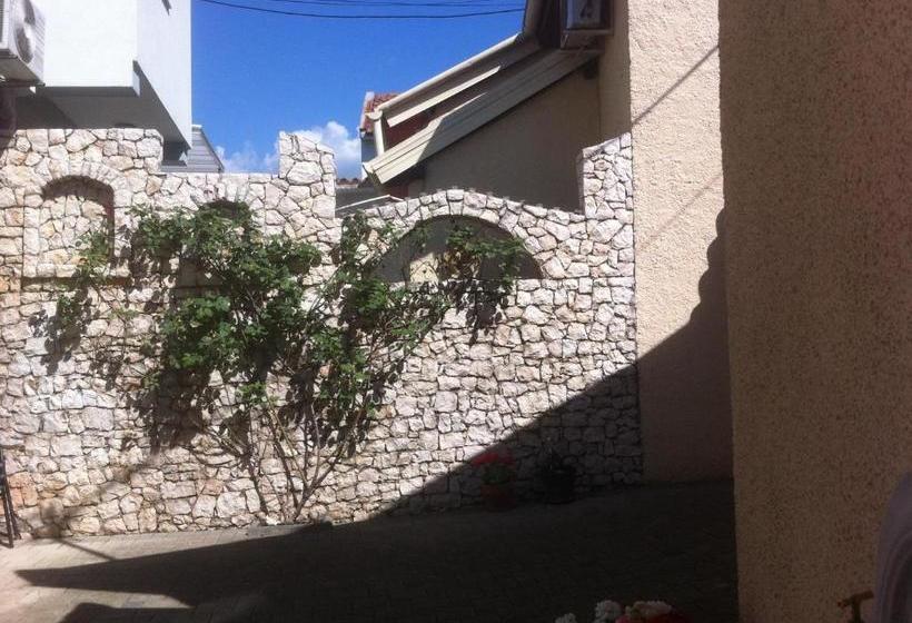 پانسیون Elite Guest House