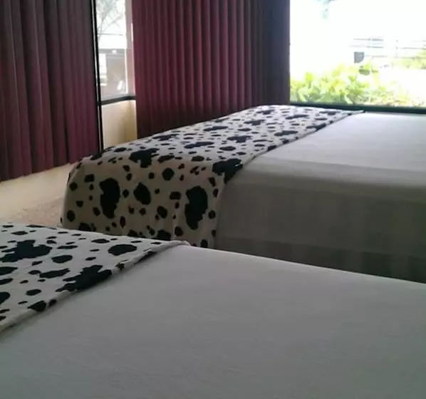 Majatalo Golden Mar Hostal