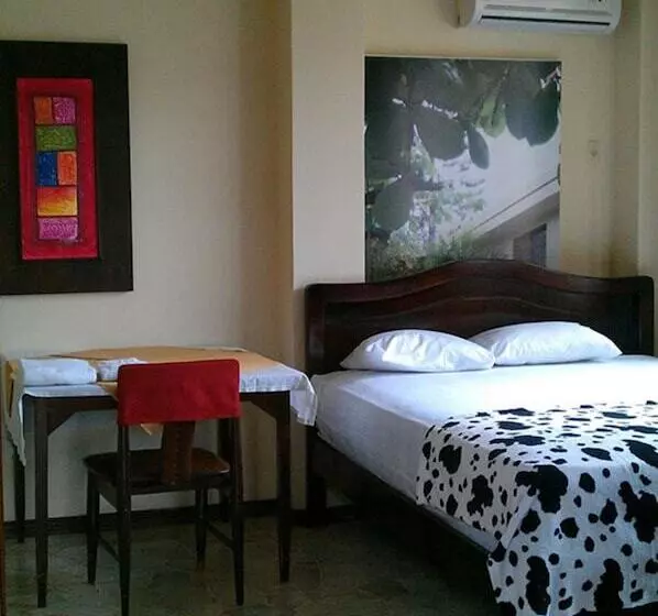 Majatalo Golden Mar Hostal