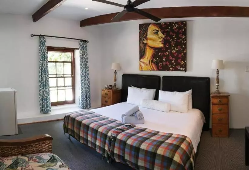 Majatalo Old Potters Inn