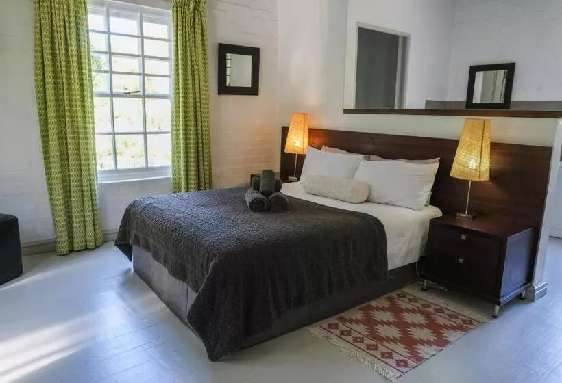 Majatalo Old Potters Inn