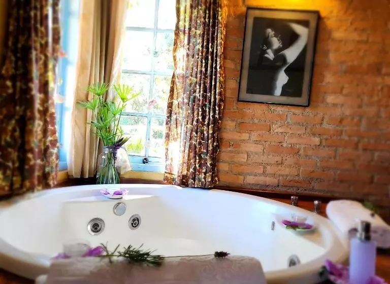 ペンション Pousada Vale Monte Azul