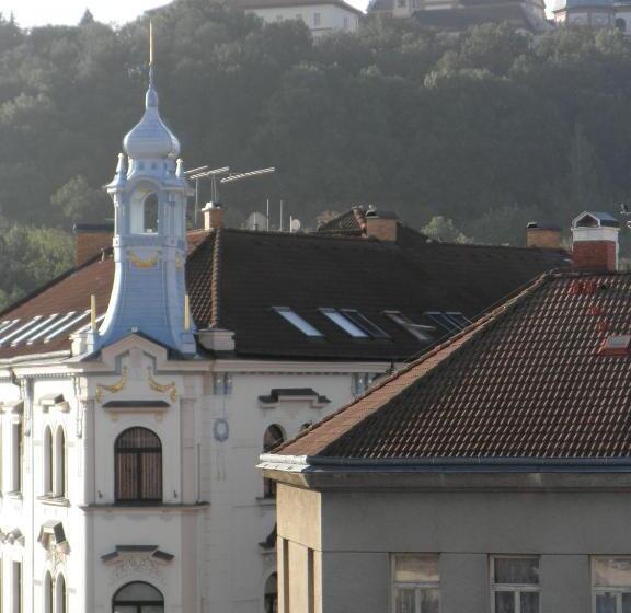 פנסיון Time Cafe & Penzion