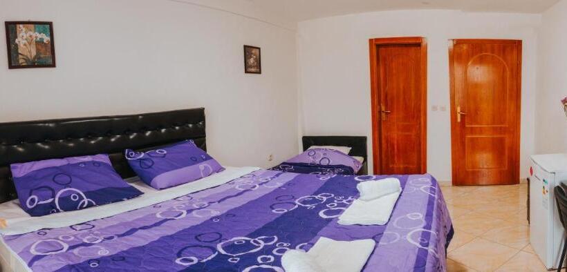 پانسیون Villa Magdalena