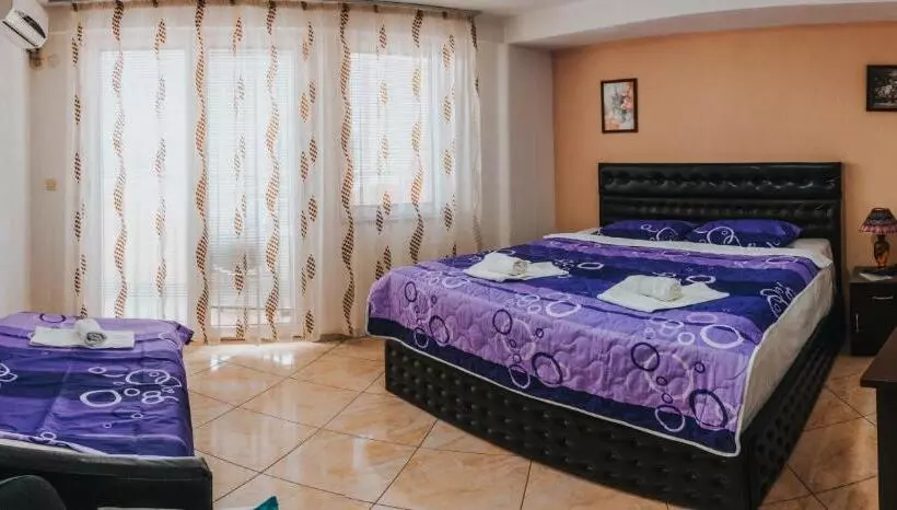 پانسیون Villa Magdalena