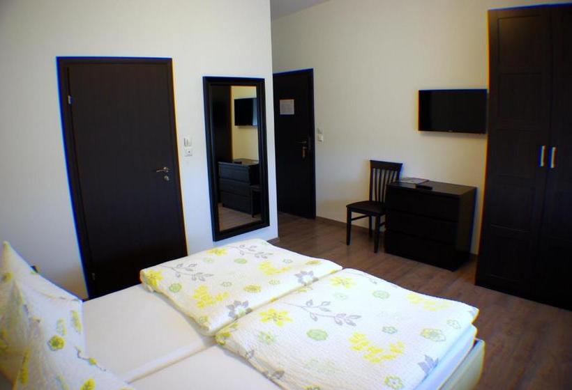 Pension Diana Parndorf