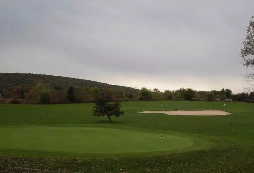 Retkeilymaja Guest Quarters At The Bridges Golf Club