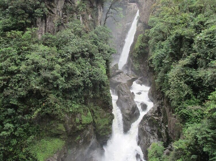 فندق صغير Hosteria Llanovientos