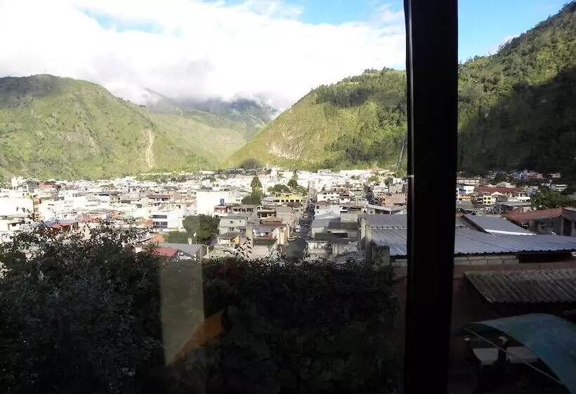 ユースホステル Hosteria Llanovientos