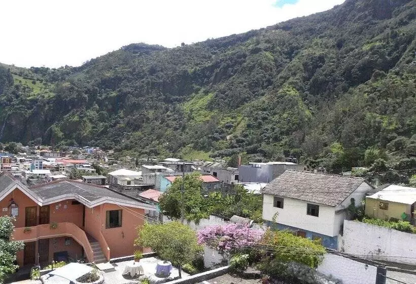 ユースホステル Hosteria Llanovientos