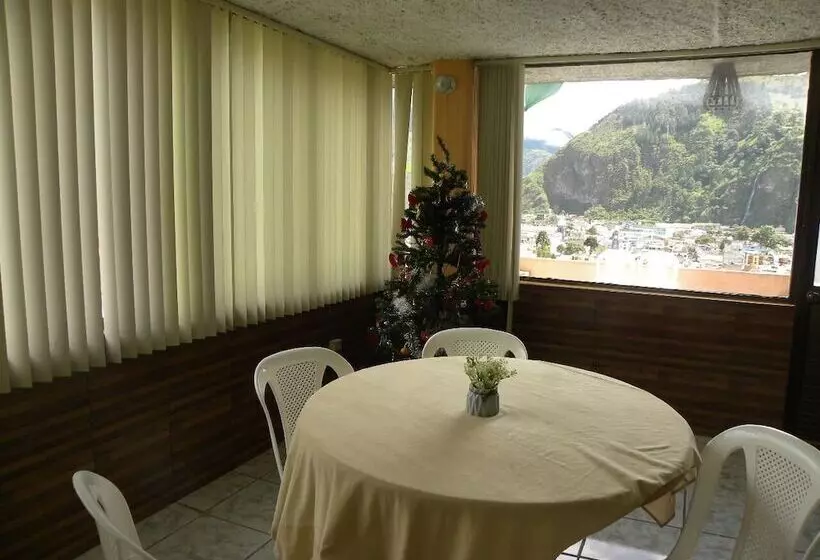 ユースホステル Hosteria Llanovientos
