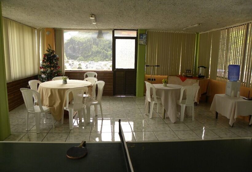 فندق صغير Hosteria Llanovientos