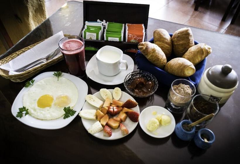 فندق صغير Hosteria Llanovientos