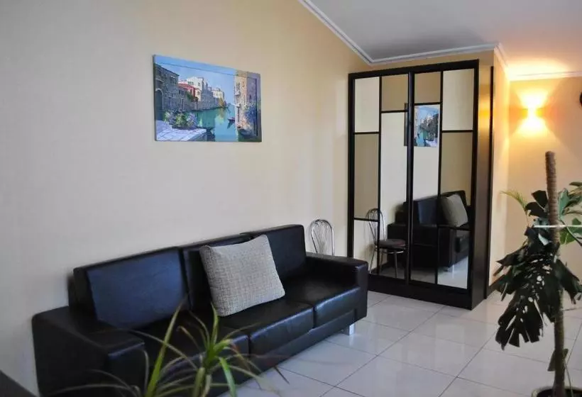 هاستل Nakhodka Inn