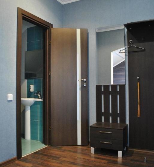 هاستل Nakhodka Inn