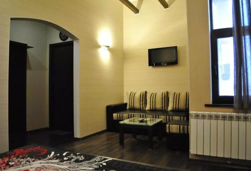 هاستل Nakhodka Inn