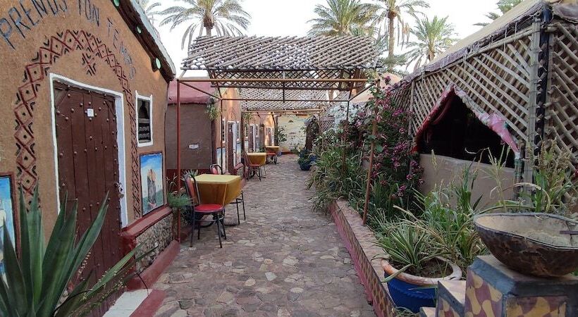 هاستل Prends Ton Temps