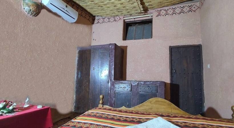 هاستل Prends Ton Temps