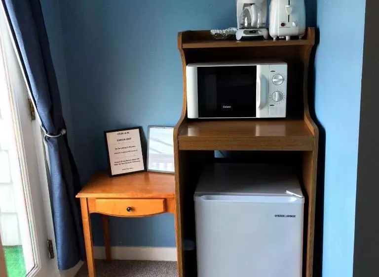 ユースホステル The New Oceanic Inn