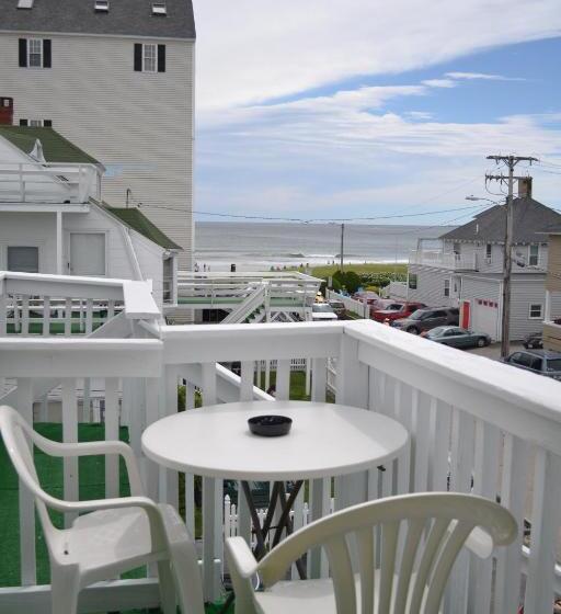 فندق صغير The New Oceanic Inn