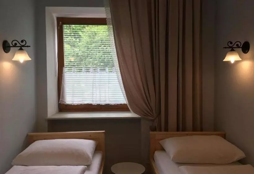 Helenental Pension & Apartments