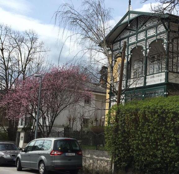 Helenental Pension & Apartments