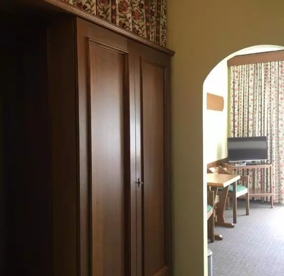 Helenental Pension & Apartments