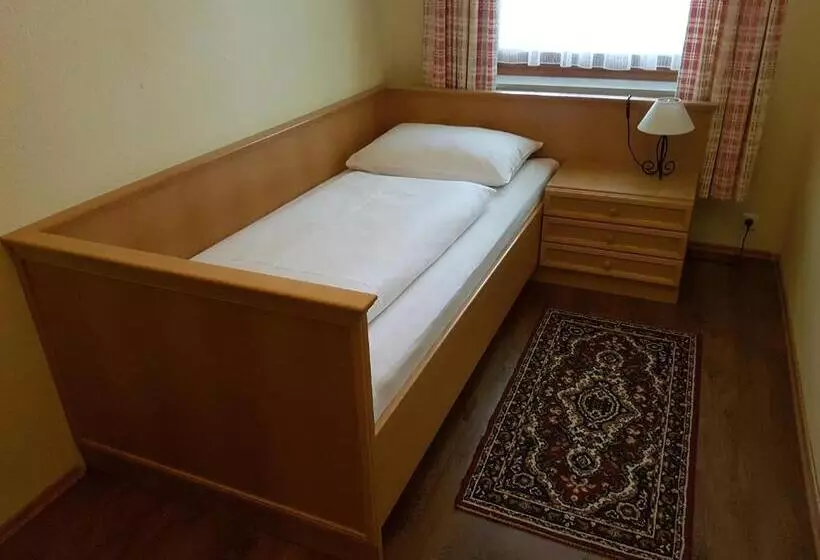 Helenental Pension & Apartments