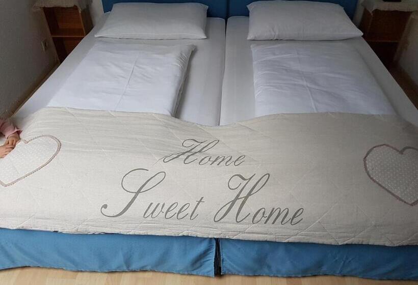 Helenental Pension & Apartments