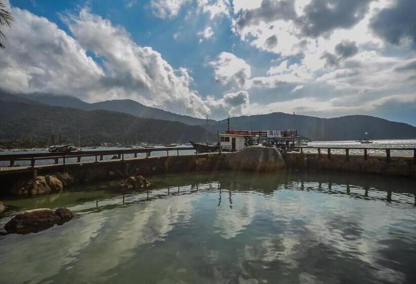 پانسیون Aquario Pousada Hostel   Night Club