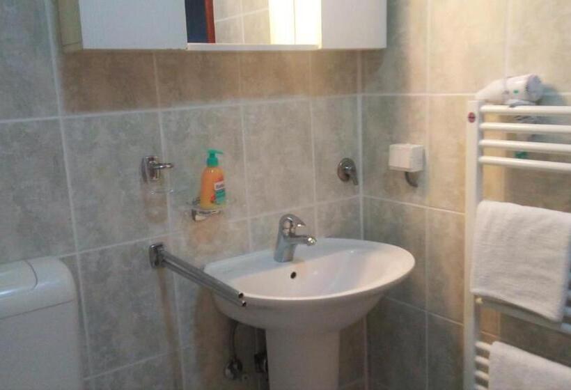 پانسیون Villa Obad Guest House