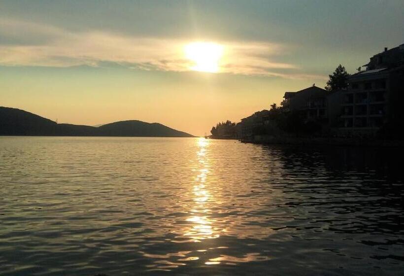 پانسیون Villa Obad Guest House