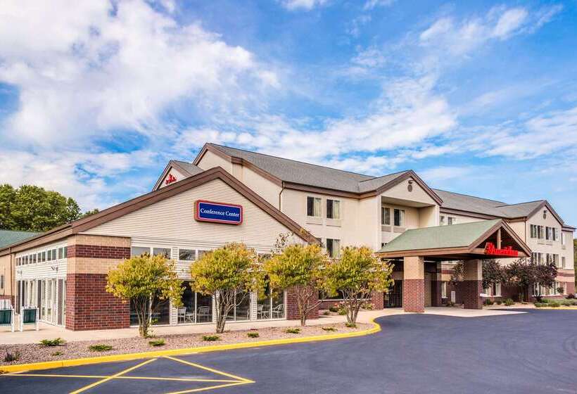 فندق صغير Comfort Inn & Suites