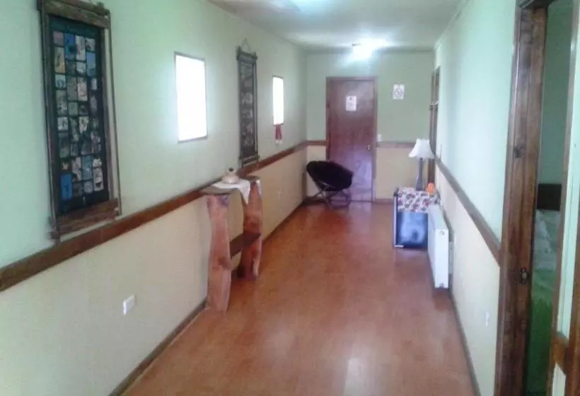 ユースホステル Hostal El Rincón