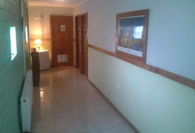 ユースホステル Hostal El Rincón