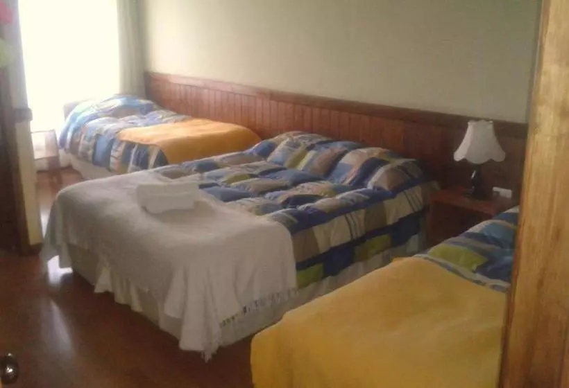ユースホステル Hostal El Rincón
