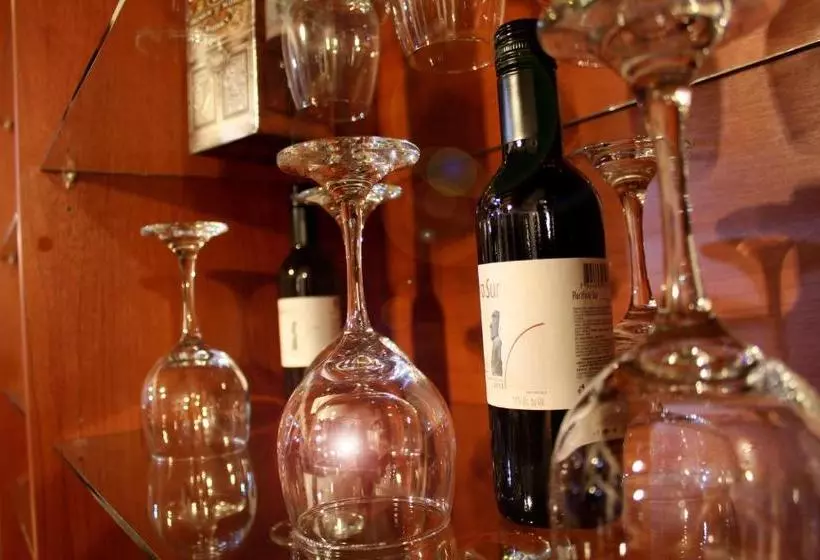 Retkeilymaja Hosteria San Carlos Tababela