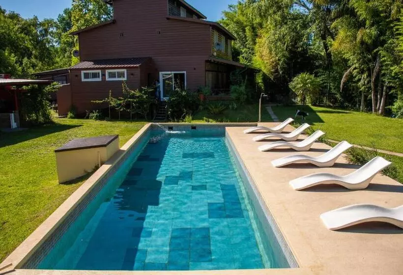 Retkeilymaja Senador Dupont