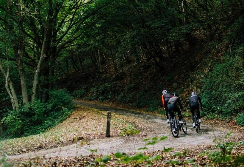 호텔 Le Coffee Ride Cycling Cafe