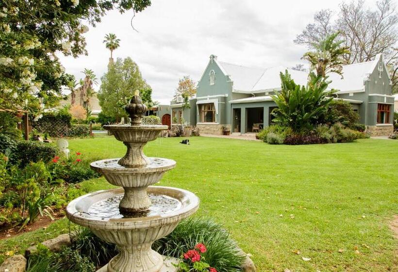 La Pension Guest House