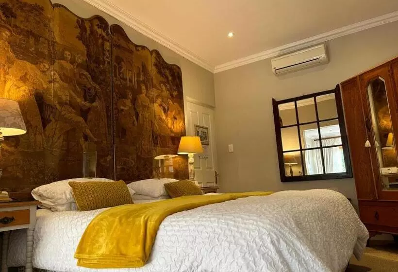 La Pension Guest House