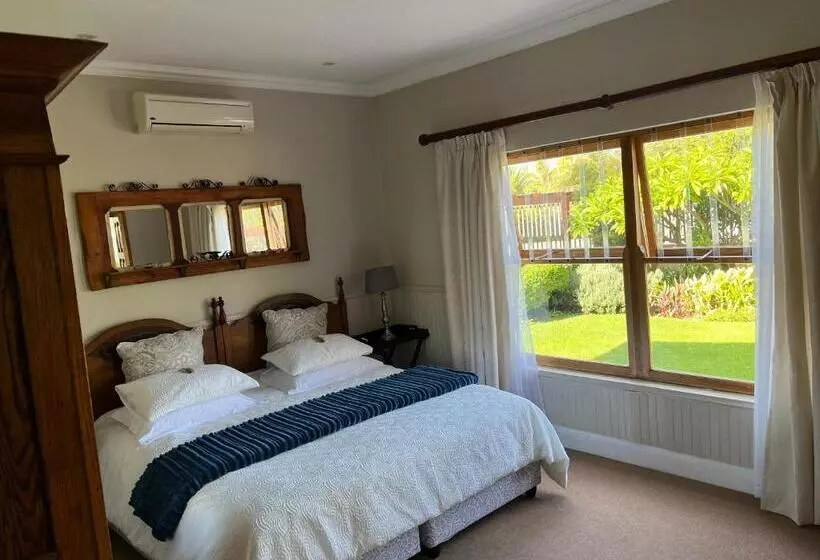 La Pension Guest House