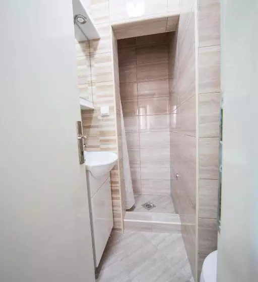 پانسیون Apartments Pavićević