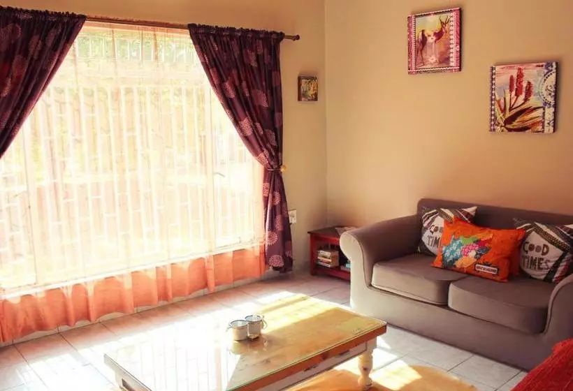 Majatalo Aqua Terra Guest House