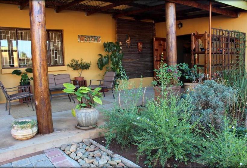 פנסיון Aqua Terra Guest House