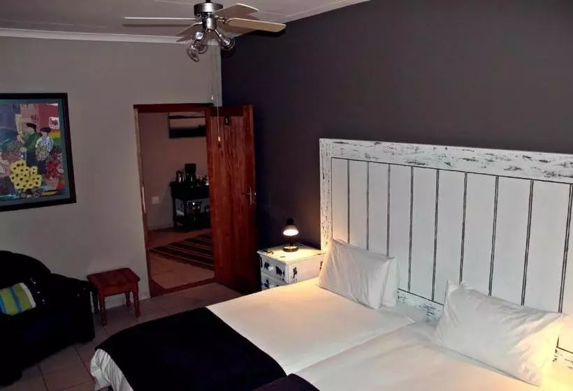 Majatalo Aqua Terra Guest House